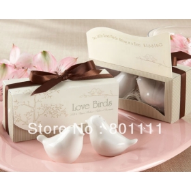 Free shipping "Love Birds In The Window" Ceramic Salt & Pepper Shakers Wedding Party Birthday Engagement Valentine favors