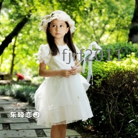 http://images.shopmadeinchina.com/A7C1A60BEB5D0526E040007F01000616/301/8032301_6/Flower-Girl-dress-Dress-Lolita-skirt-Korean_8032301_6.jpg