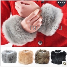 Feather sleeve sleeve hand ring hand wrist  rabbit hair wristlet day system PI cao wind warm gloves C469 