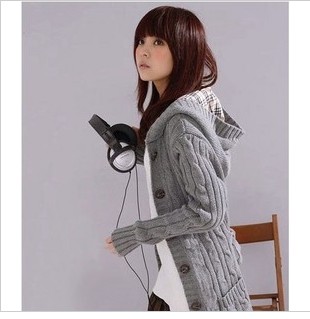 free shipping Female long loose sweater jacket plaid cap fashion Slim sweater sweater 14044092161