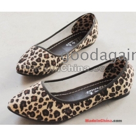 2013 of leopard print women flat shoes sell like hot cakes and   beige, brown size  / 35 36 37 38 39 40