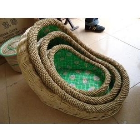Pet Waterloo straw willow nest dog and  rabbit nest box slippers type dog and  sundry, in its nest