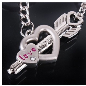 Valentine's gift lovers keychain keyring (one arrow loving) 
