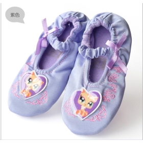 Children's household shoes/lovely  soft bottom slippers/WuDaoXie           