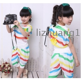 The new children's clothes han edition girls summer short-sleeved summer snow sport suit rainbow stripe 2 PCS per set