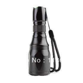 UltraFire Cree XM-L 680lm 5-Mode White Zooming Flashlight - Black (1 X 18650)