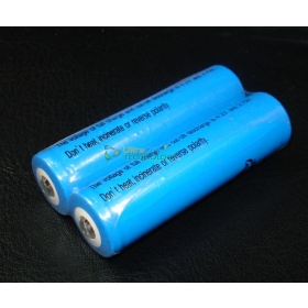 2 PCS 18650 2400mAh 3.7V Rechargeable Li-ion Battery  Flashlight