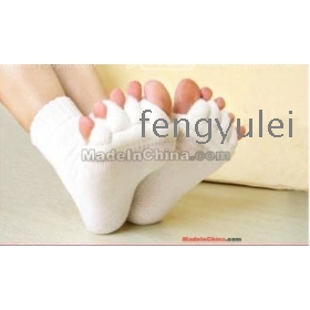  Free Shipping 50pairs/lot Happy Feet  Alignment Socks As  Comfy Toes Sleeping Socks Massage Five Toe Socks  fengyulei 