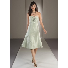 Nowy styl sukienki Sexy bez ramiączek suknia wieczorowa, suknia wieczorowa Biały / kość słoniowa Haft satynowej sukni ślubnej 185