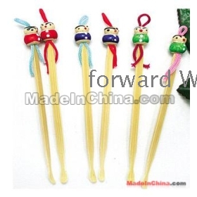 Free Shipping factory wholesale Love cartoon characters China doll dig earwax spoon draw out ear woodiness earwax spoon 100pcs l