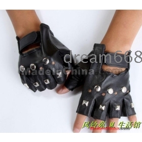 Free shipping men's leather gloves rivets non-mainstream half mittens punk gloves street dance half naked mittens mittens 
