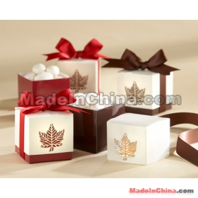 Free shipping to Europe 200pcs/lot of "Maple Leaf" Favor Box wedding boxes (200pcs/lot) factory direct sale 