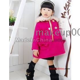 Children's clothes in the winter of 2010 of girls with collars mei red children's coat        