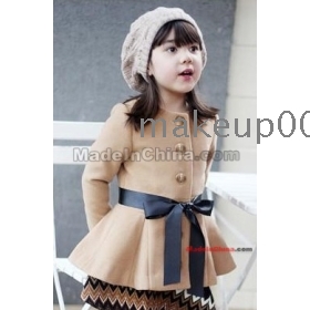 2011 South Korea female children's clothes sell like hot cakes of qiu dong the little  coat coat dust coat girls woollen coat       