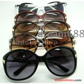 Q Popular cebrity sunglasses in different colors and quality of glasses Star glasses  model 3231