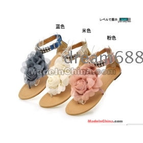 Sweet hand big flower metal bead string  comfortable flat thong female sandals large size/  31 32 33 34 35  36 37 38 39Big size   To order 40 41 42 43