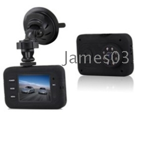 Gratis forsendelse Vehicle DVR Optager GT -150 720P HD DVR med 2,4 `` TFT LCD skærm Bil Video Recorder