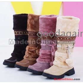   Best-selling female boots   Tide plateau national wind and snow boots warm ladies boots woolly boots rivets  size: 34 35 36 37 38 39 