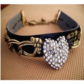  Free Shipping  women Punk Jewelry Fashion. Bracelets /Retro wings full of diamond textured leather bracelet (BT)