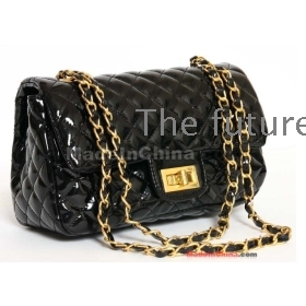 free shipping brand new Women's Double covering coat of paint lock gold chain golden mobile single shoulder inclined bag handbag   