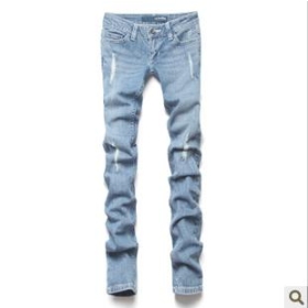 Царапины светлого цвета с более низкой степени износа большие ярдов небольшой прямой канистру прилива женщины джинсы