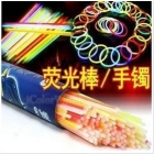 The New Year party products with fluorescence bracelet glo-sticks luminous glow stick toys wholesale