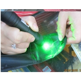 2012 vente chaude New Green Laser stylo vert Pointeurs Laser Pointeur laser pointeur laser Lasers verts lampe de poche LED peut brûler matchs Boxed jouet cadeau # # 01
