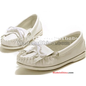 free shipping Fashion Tassel white shoes soft bottom flat documentary shoes size 35 36 37 38 39 Y2