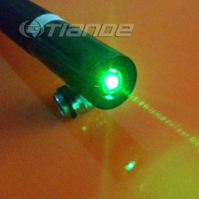 Gratis verzending / groothandel 100 MW 532nm oplaadbare groene laser zaklamp met geschenkdoos TD-GP-106