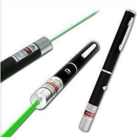 Gratis verzending 5mW groene laser / verwijst naar de ster pen / dirigent pen / groene laser commando pen / laserpointer # 8005