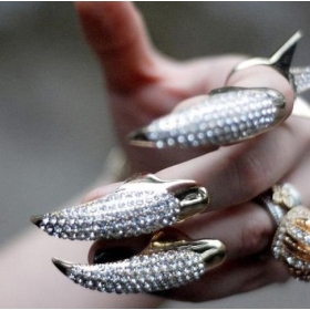 Ingyenes szállítás! Punk ékszer személyiség divat gyémánt sas karom köröm alakú gyűrű