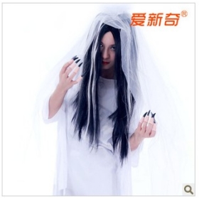 Halloween Halloween party dress white goat  gown + veil + black and white hair + black nails 