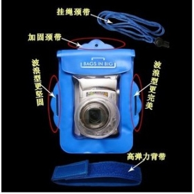 Waterproof camera bag telescopic lens card the surging water jacket and g 