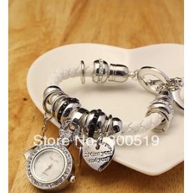 JW012 Ladies Fashion Korea Style ægte læder armbånd hjerte flere vedhæng armbånd Watch Kvinder Dress Watch gratis forsendelse