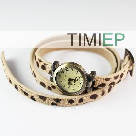 Relógio de pulso de 2013 Moda Feminina Leopard Trendy Girl Relógios Vintage Design Wholesale China Pele