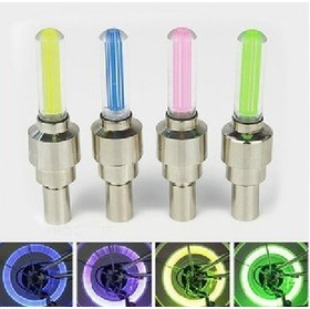 Vente chaude , 4pcs gros MIX flash LED lampe au néon de nuit de vélo de pneu de voiture valve de pneu de Caps , libre et expédition de baisse