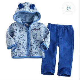 Blue boy suit with little dog, girl suit with lovely heart/ Kid sets: top + pants/ Made of woolen for babies to keep warm