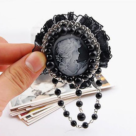 hot sale! fashion beauty queen Head brooch crystal BROOCH badge pin. Free Shipping ! wholsesale!