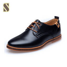 Hot sale new fashion men leather shoes spring And autumn men casual flat patent leather oxford men shoes sapato