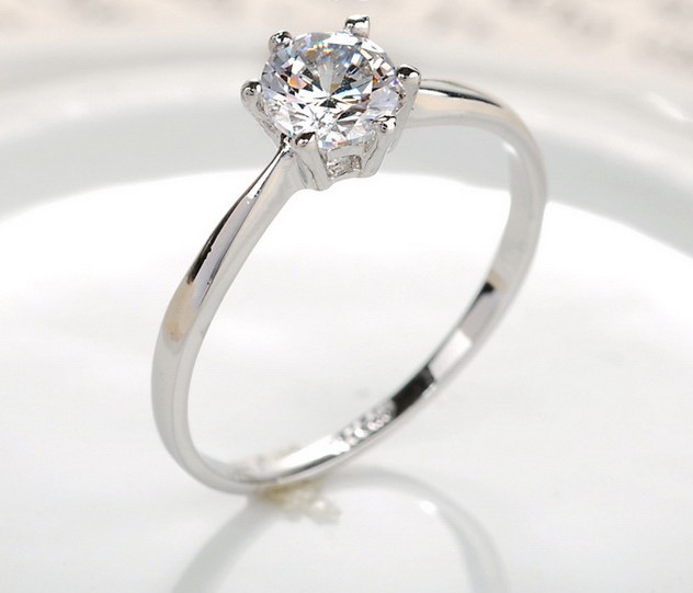 Plastic Diamond Rings Diamond rings wedding rings