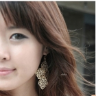 New woman personality and fashional earring four leaves golden color earring